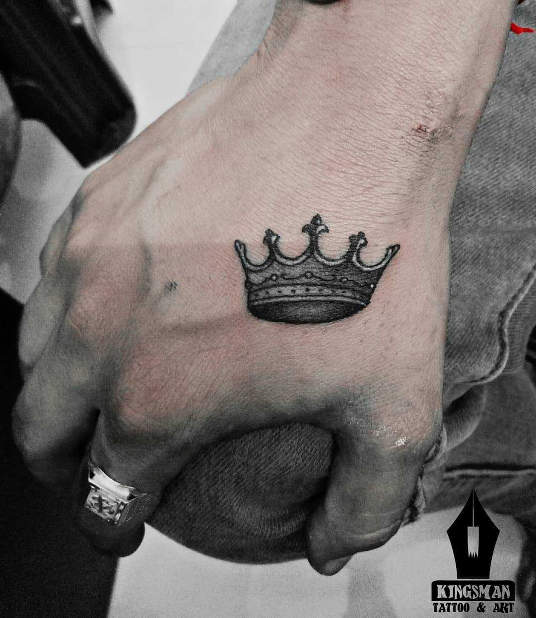 Татуировки корона для мужчин
