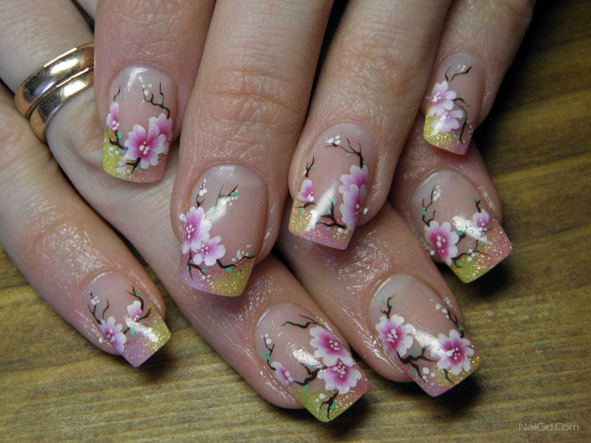 Сакура на ногтях. Весенние ногти. Ногти с цветочками. Маникюр китайская роспись. Красивый маникюр с цветами.