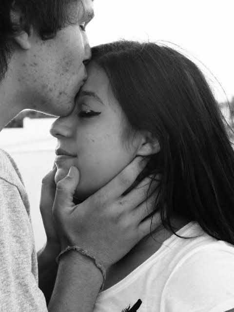 Значение поцелуев мужчины: что означает каждый из них