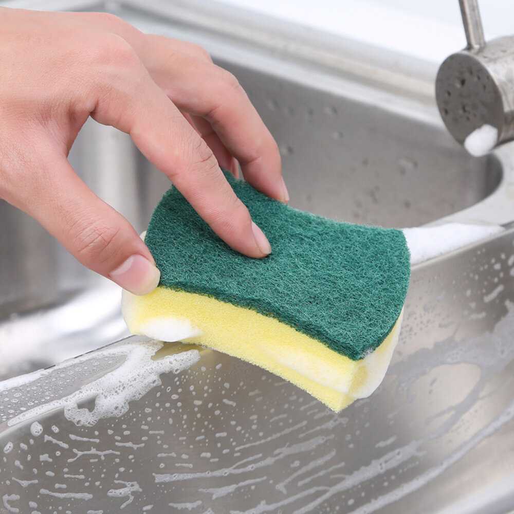 Губка для мытья посуды: из чего делается, как подобрать и можно ли сделать своими руками