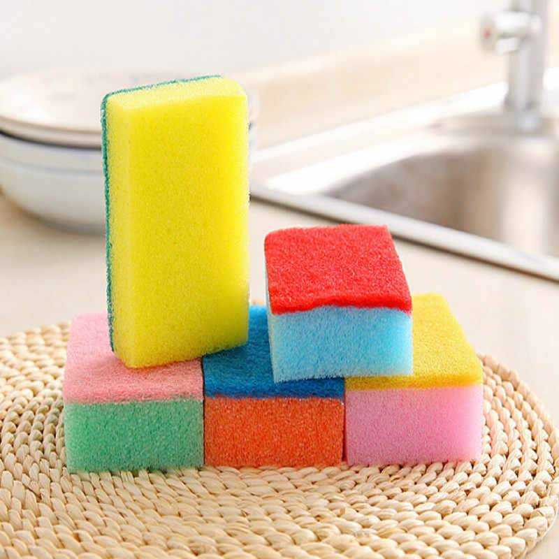 Почему губки для мытья посуды разных цветов, чем разноцветные изделия в упаковке отличаются друг от друга?