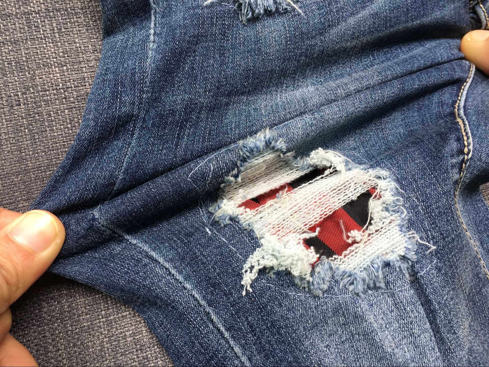 Застрочить дырку на джинсах