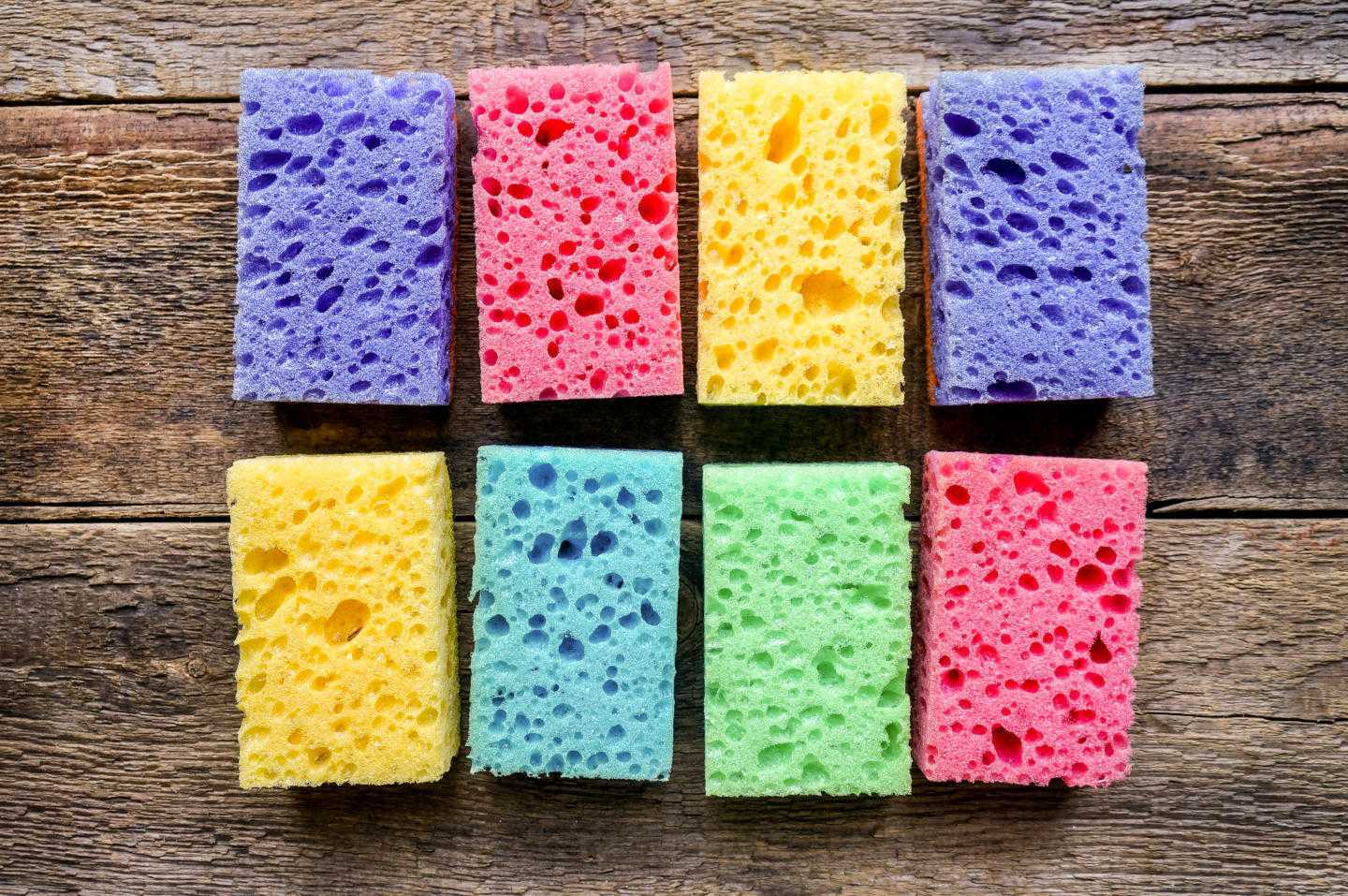 Почему у кухонных губок разные цвета