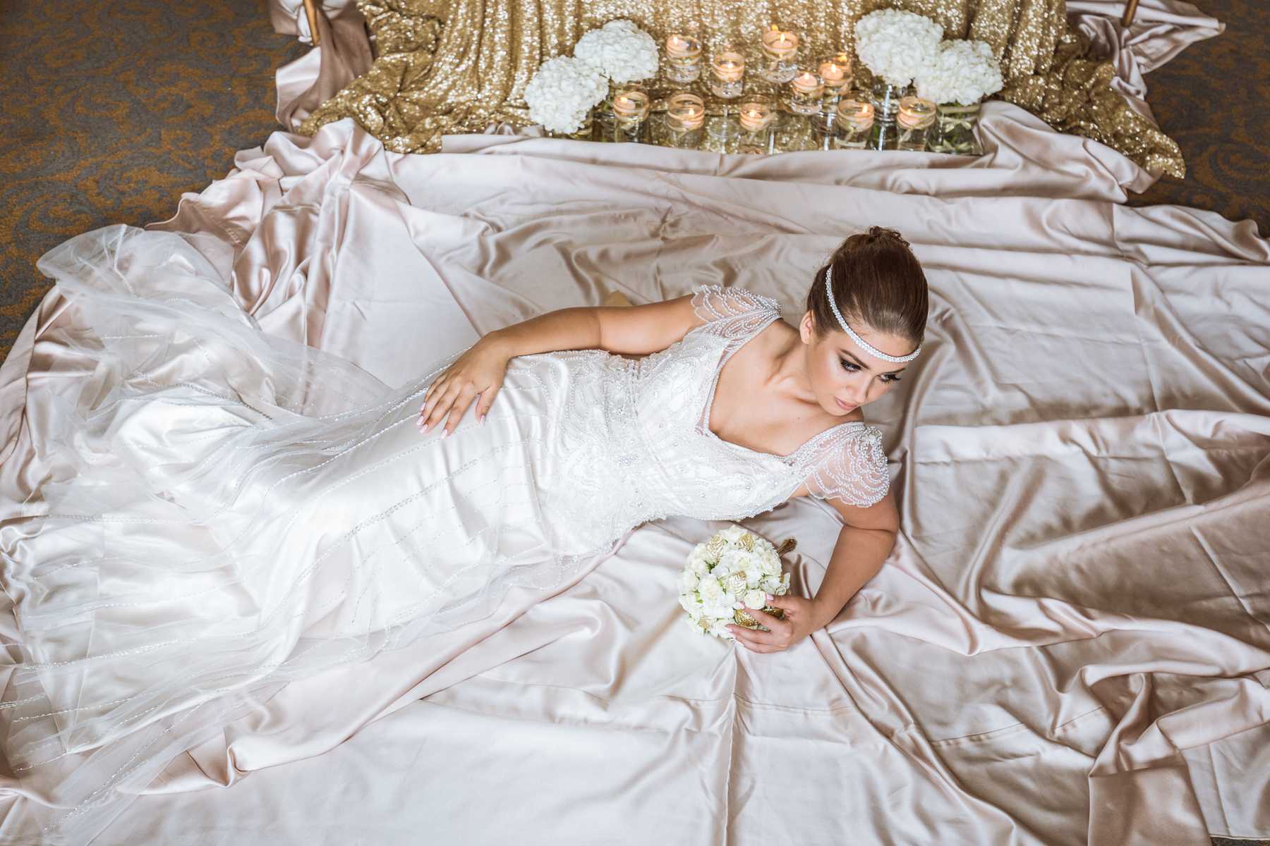 К чему снится выбор и примерка свадебного платья девушке: толкование снов