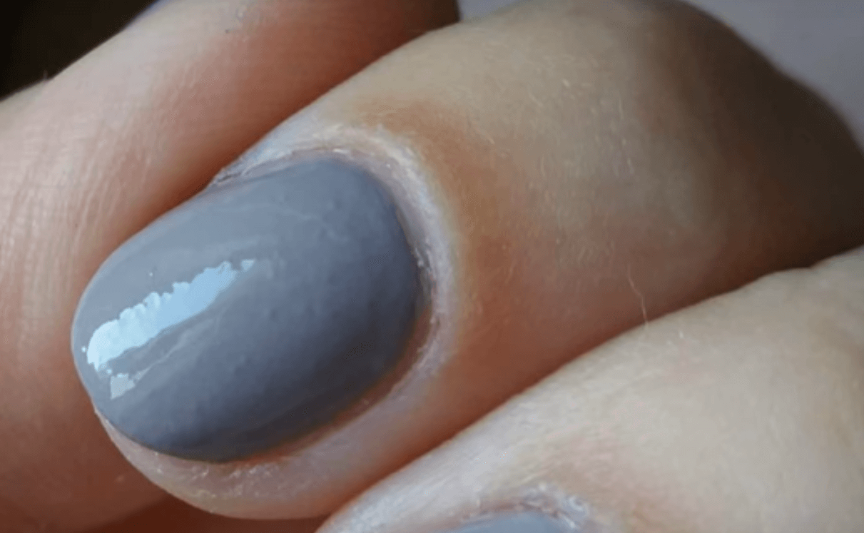 Лак на ногтях: почему он пузырится после нанесения, сушки или на следующий день?